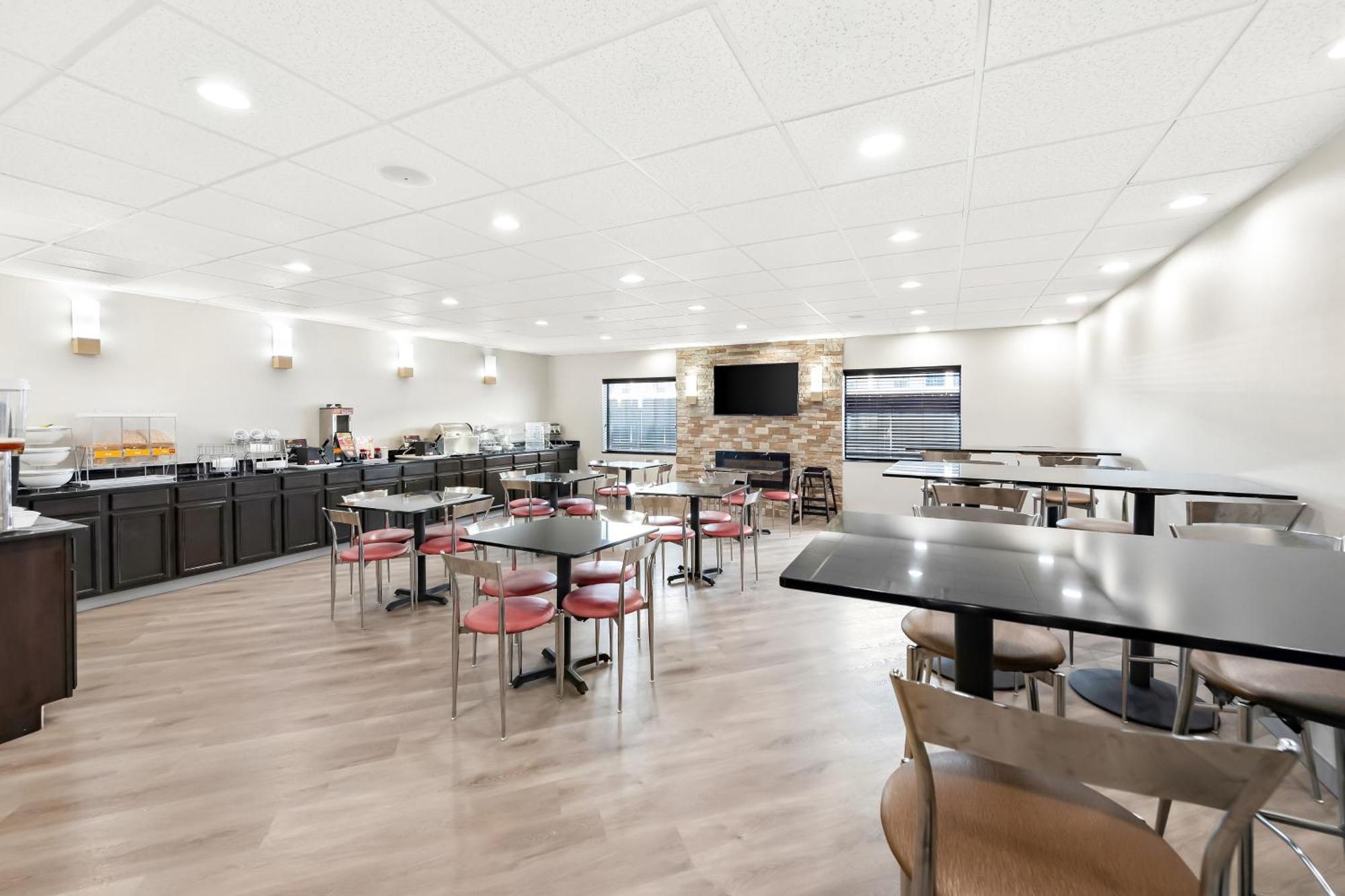 Comfort Suites Columbus Ngoại thất bức ảnh