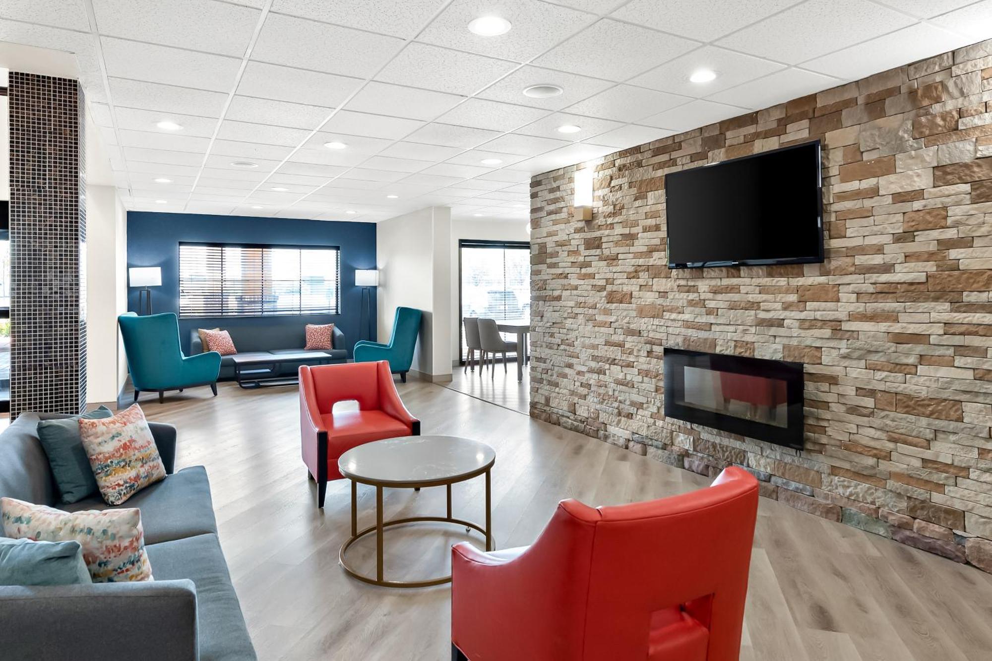 Comfort Suites Columbus Ngoại thất bức ảnh