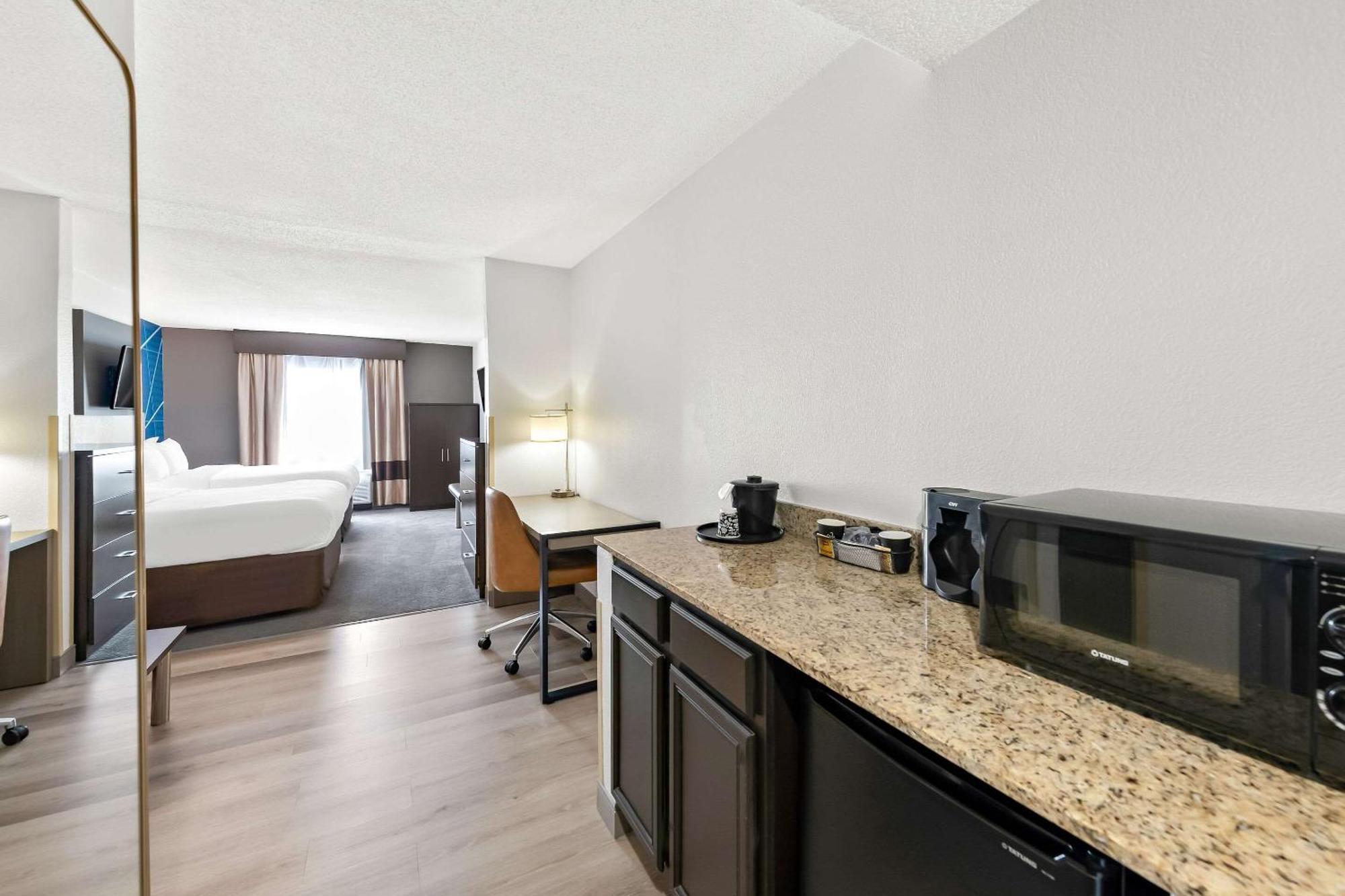 Comfort Suites Columbus Ngoại thất bức ảnh