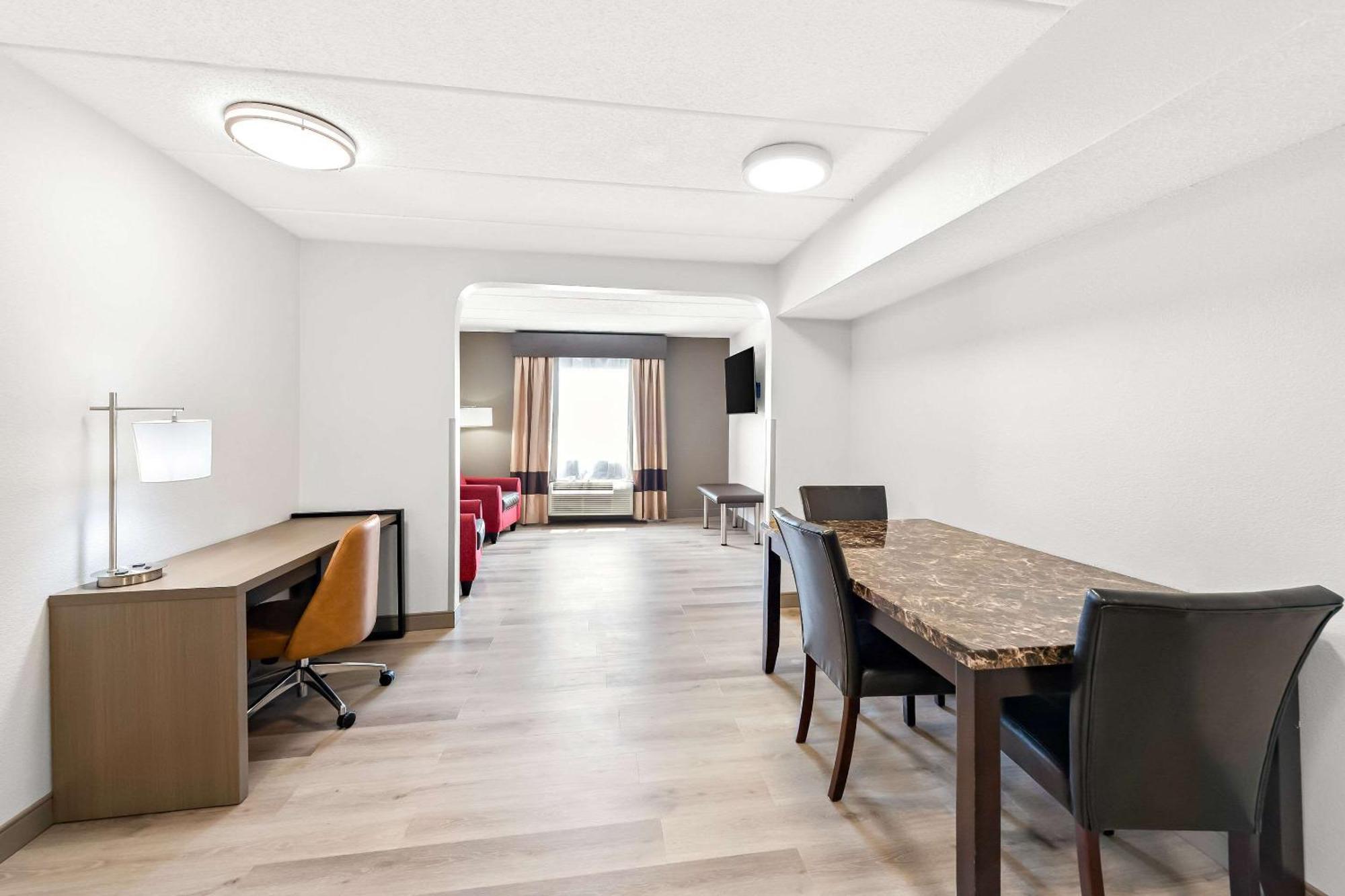 Comfort Suites Columbus Ngoại thất bức ảnh