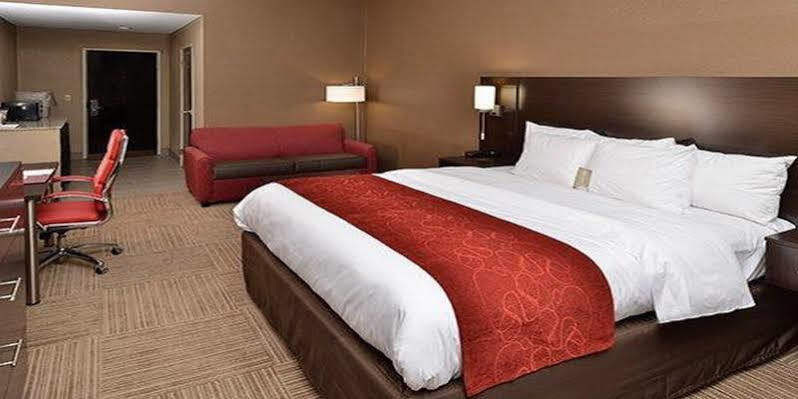 Comfort Suites Columbus Ngoại thất bức ảnh